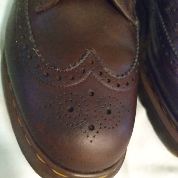 Dr Martin Oxford Wingtips 12 - Picture 16 of 16